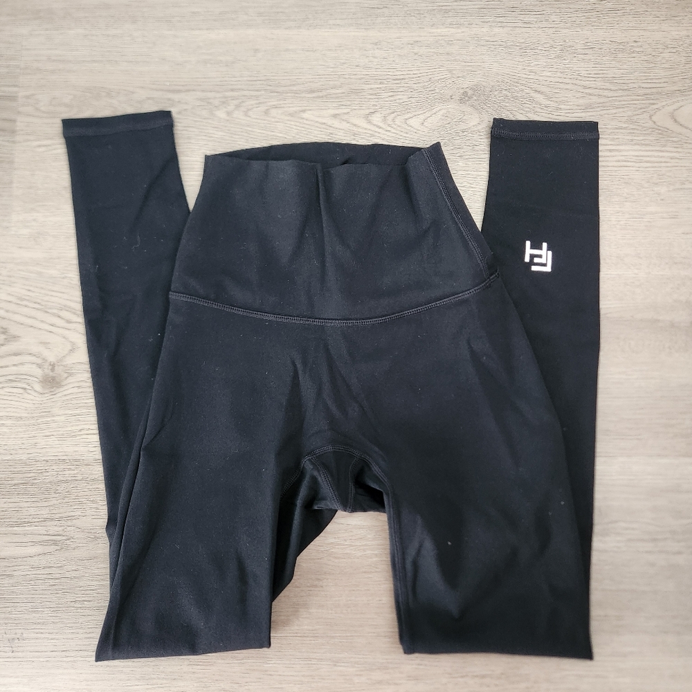 Black Athletic Leggings